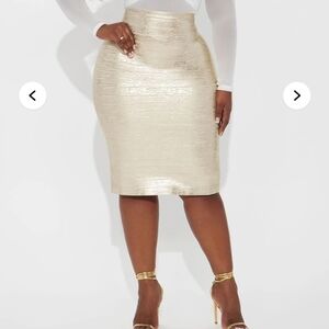 Elegant Gold Women's Skirt